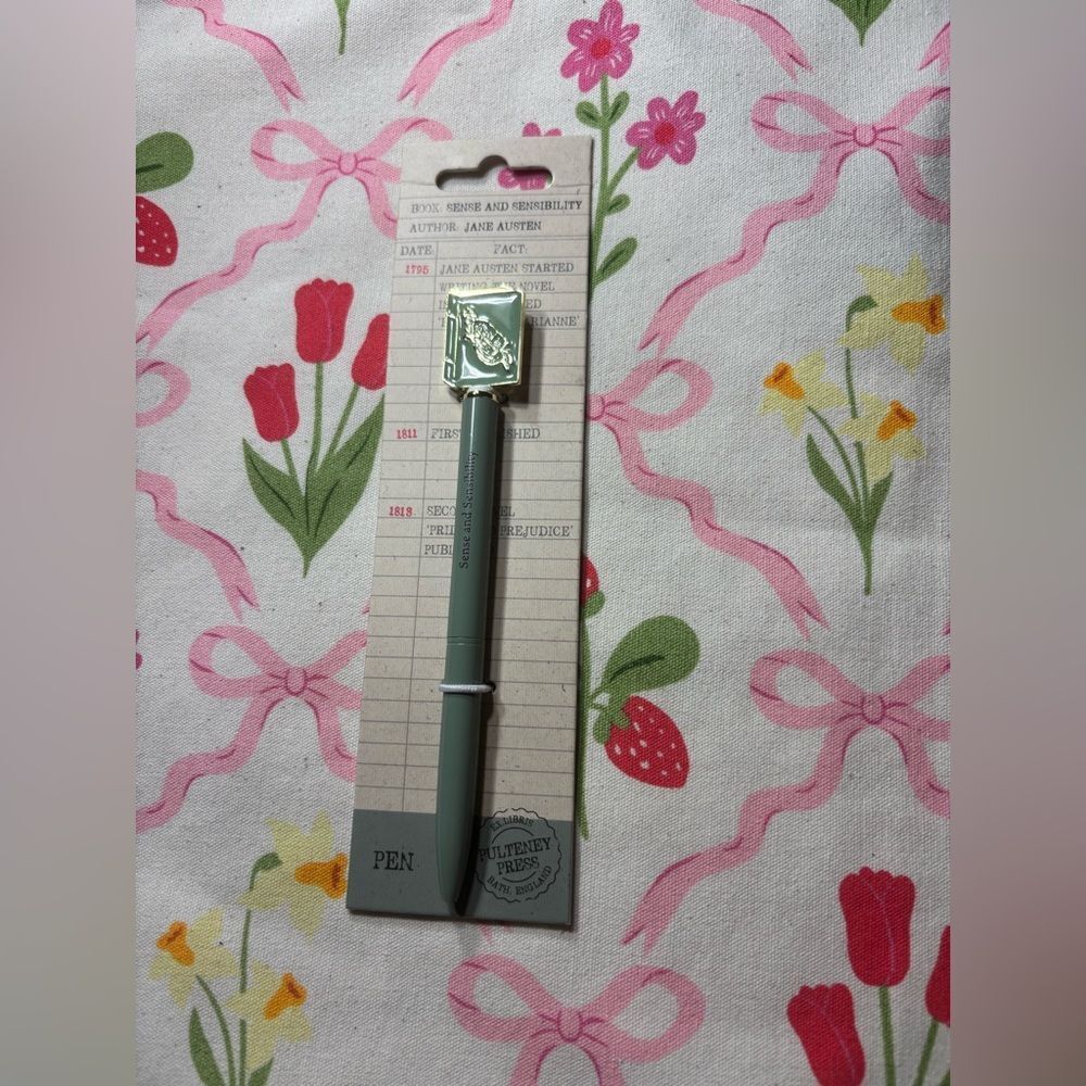 New Sense and Sensibility Jane Austin Novelty Pen with Decorative Book Charm